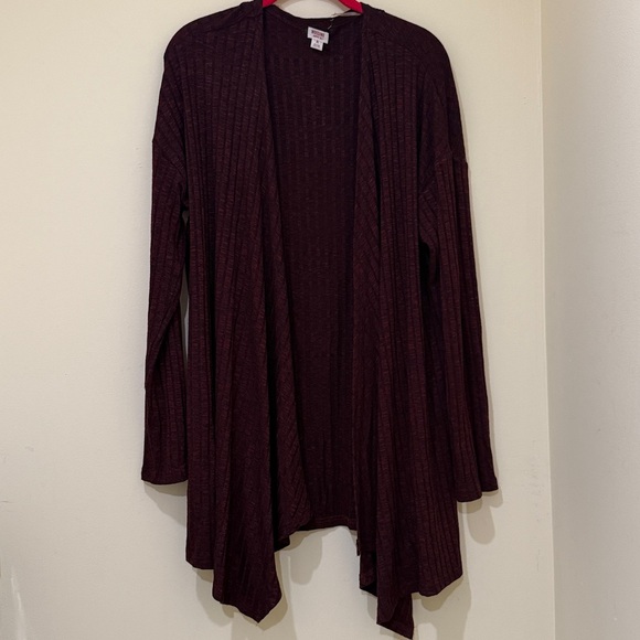 Mossino Sweaters - Chic Women's Maroon Cardigan Size XL ( Fits XL-XXL)